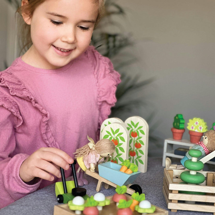 Greenhouse and Garden Set