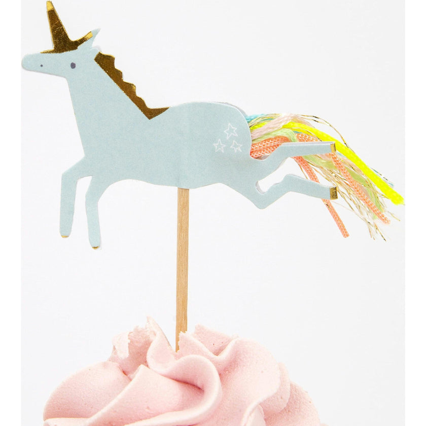 I Believe In Unicorns Cupcake Kit