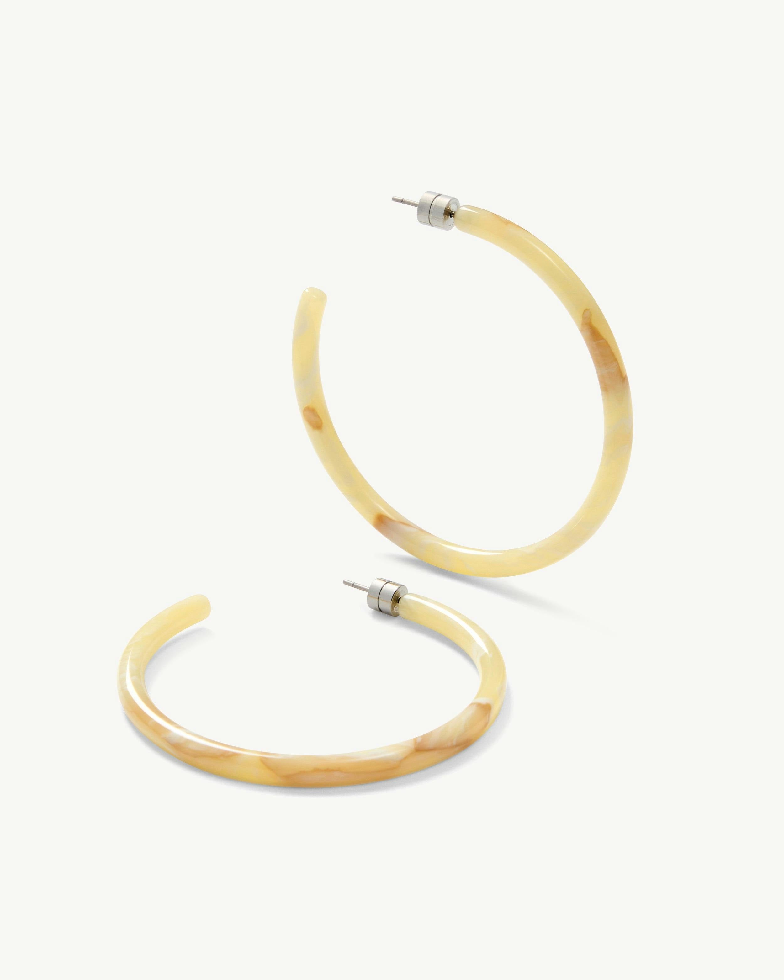 Large Hoops in Crème