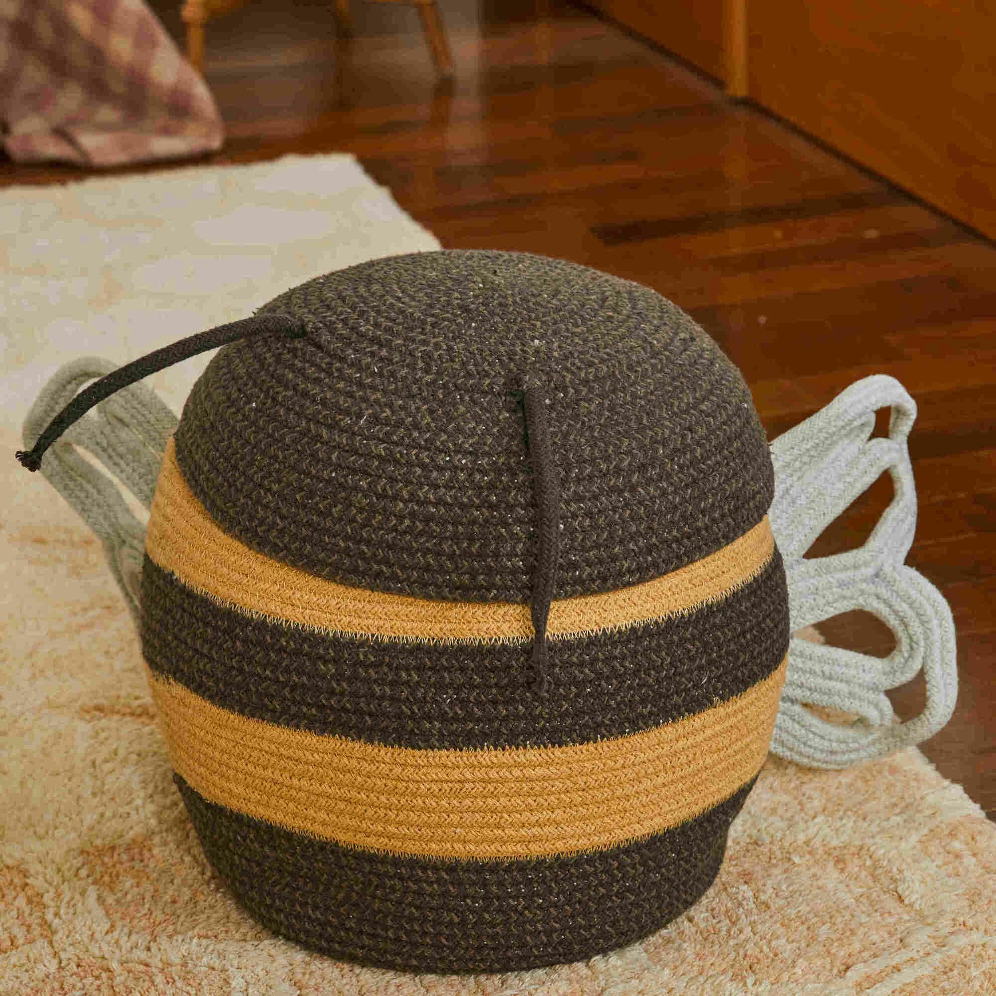 Basket Mama - 1' x 1' 1