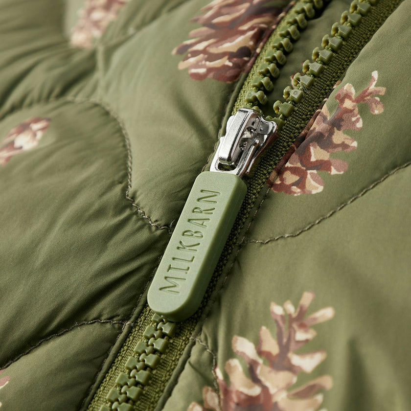 Pinecone Lightweight Down Hooded Jacket