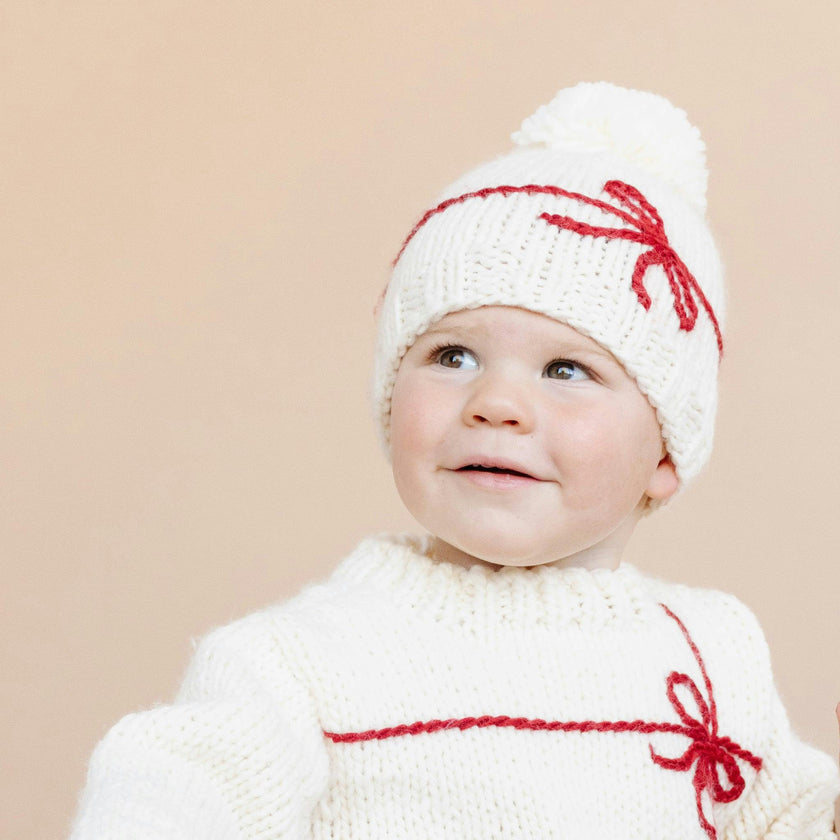 Present Hat, Cream/Red