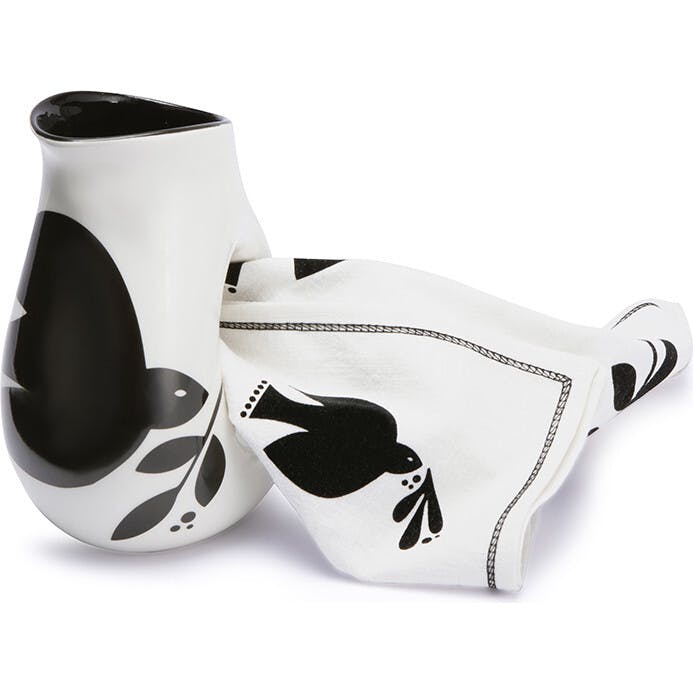 Schmooze Jug & Cloth Set