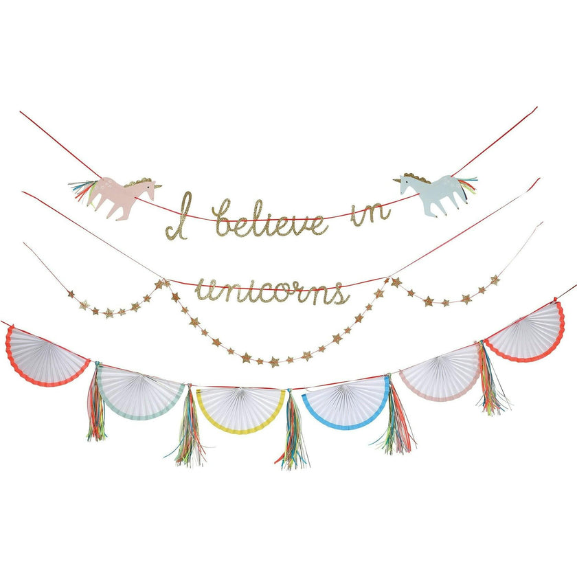 I Believe In Unicorns Garland Set