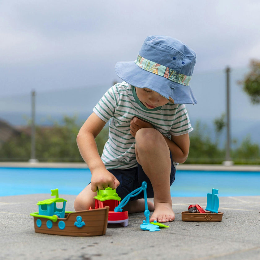 Timber Tots: The Nesting Boats