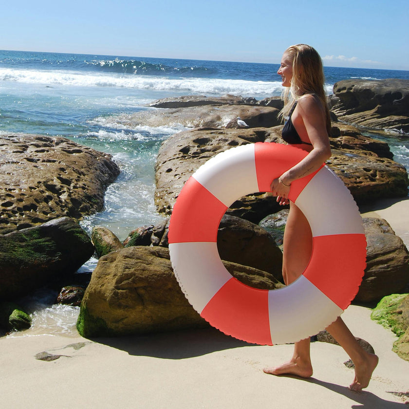 Slim Tube Pool Ring: La Mer Tomato