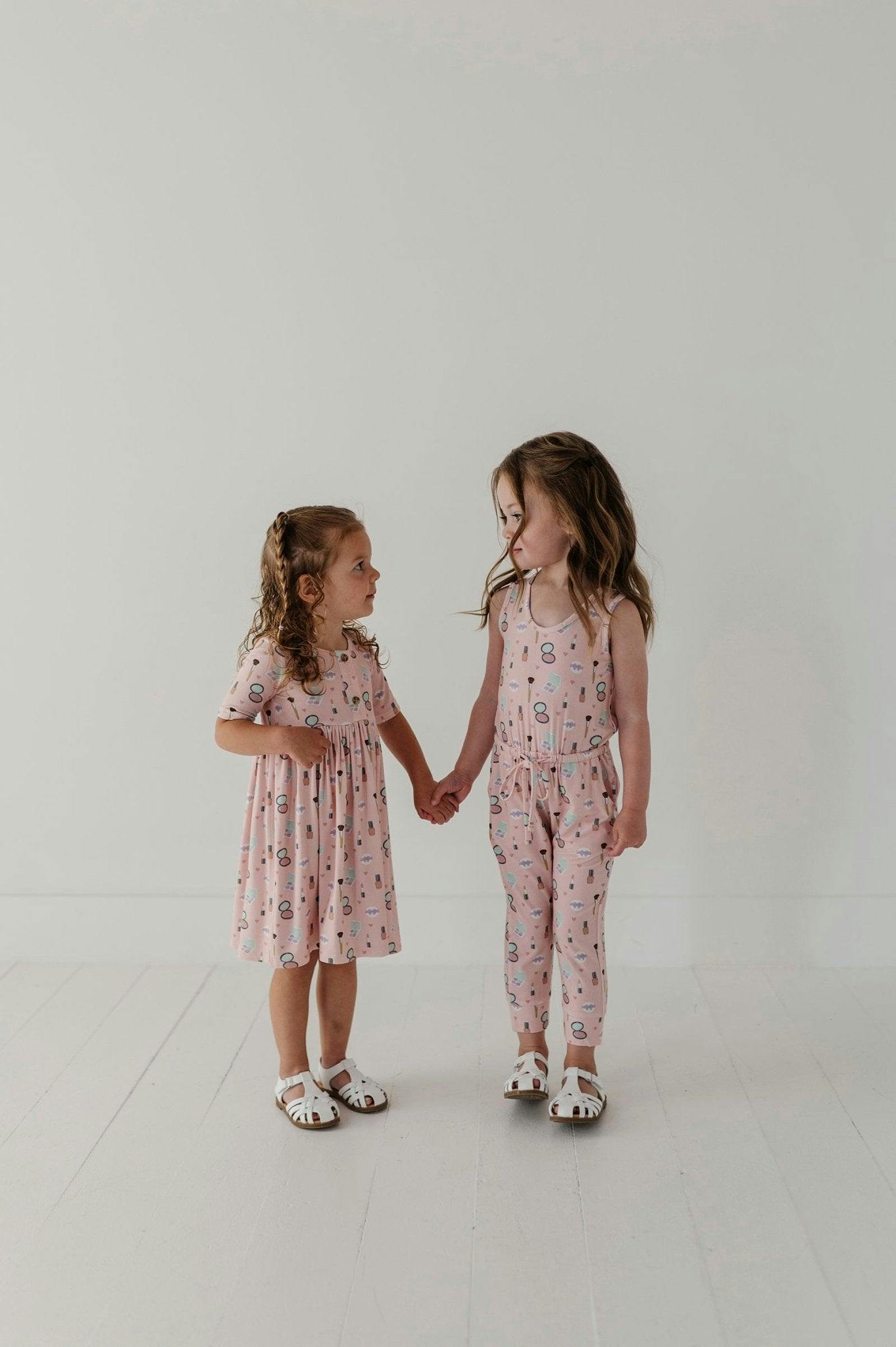 Girls Short Sleeve Henley Dress in Makeup