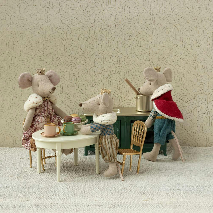 King mouse, Dad