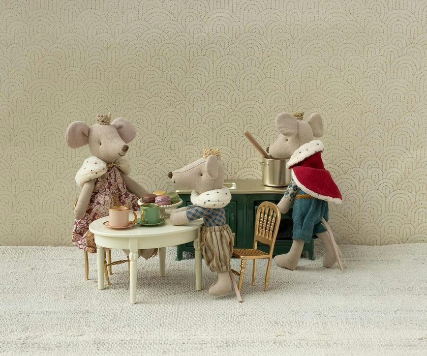 King mouse, Dad