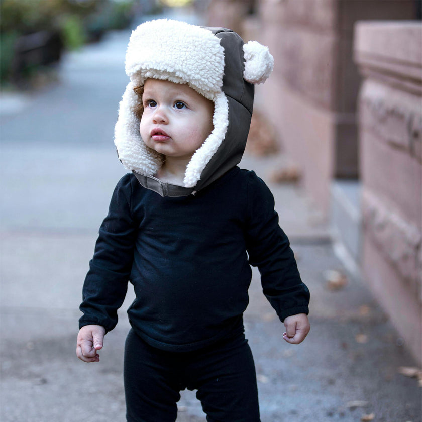 Benji Mitten And Hat Cub Set