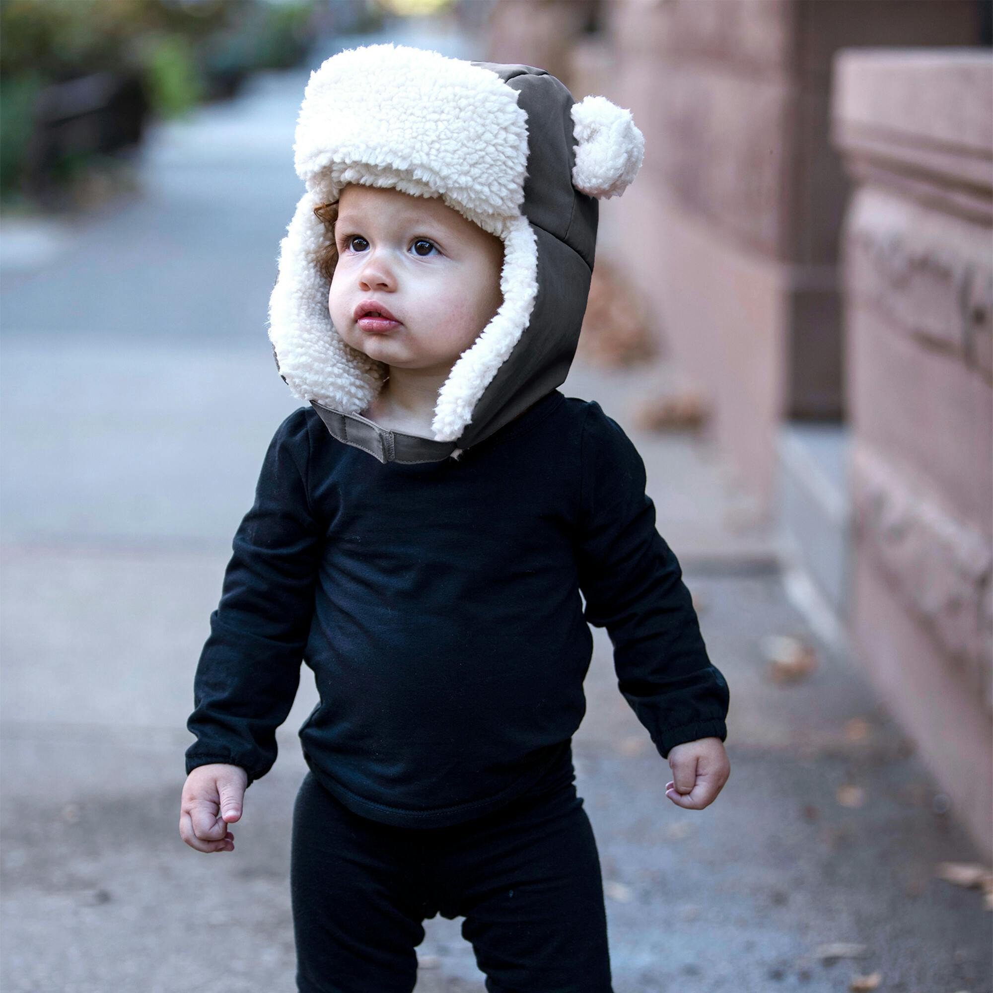 Benji Mitten And Hat Cub Set