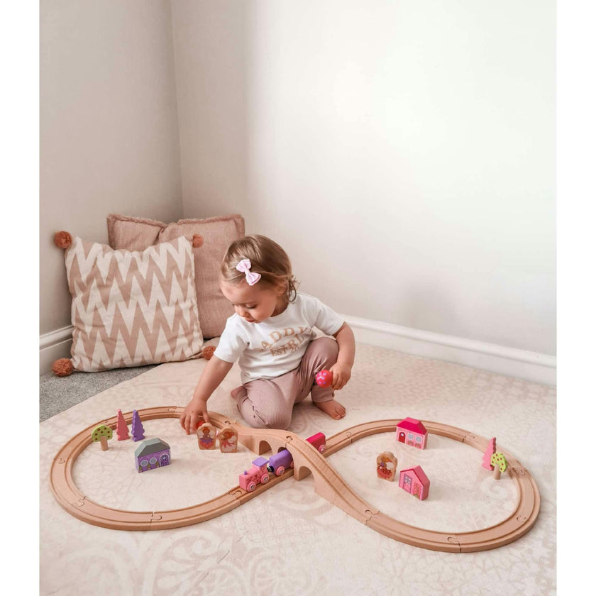 Fairy Figure of Eight Train Set