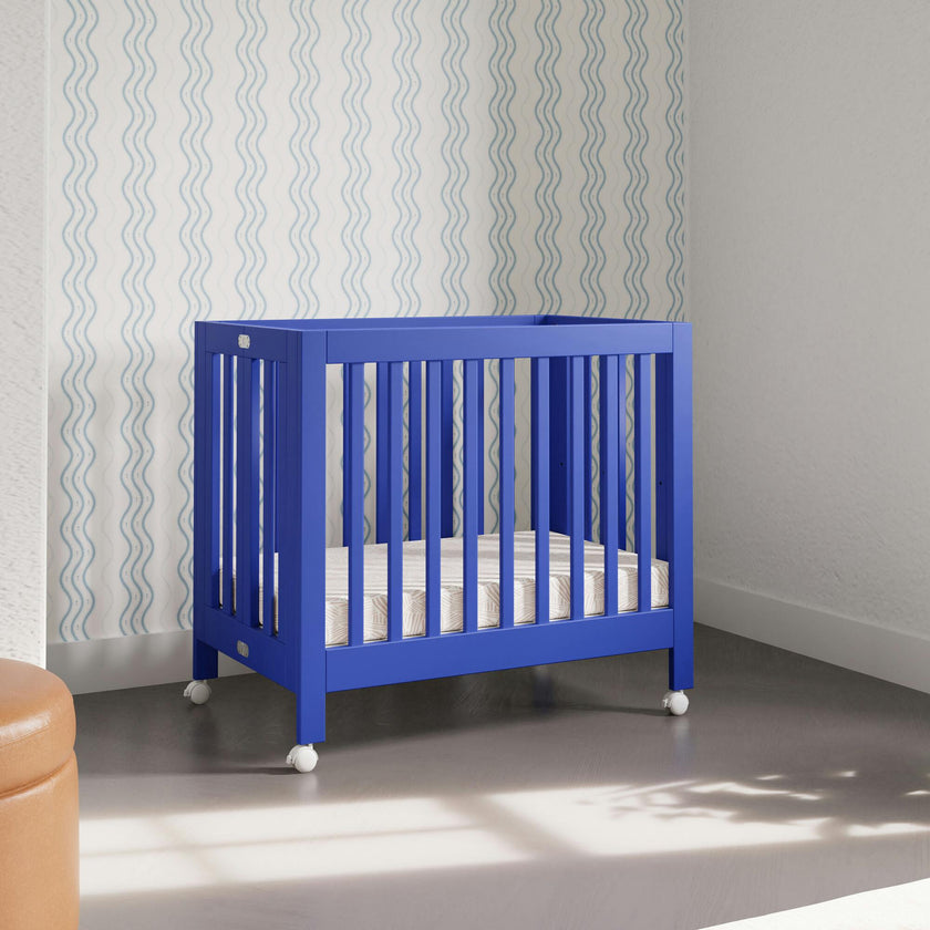 Origami Rolling Feet Mini Crib