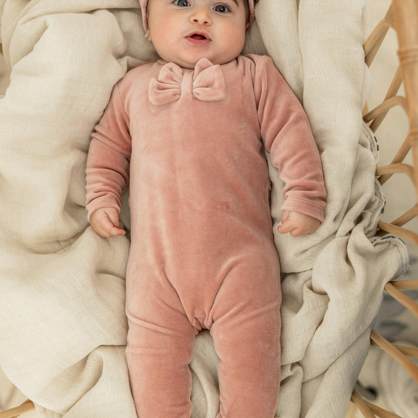 Bow Stitch Velour Onesie with Hat Rose