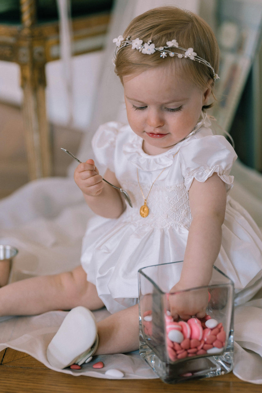 Colombe White Silk Ceremony Baby Bubble