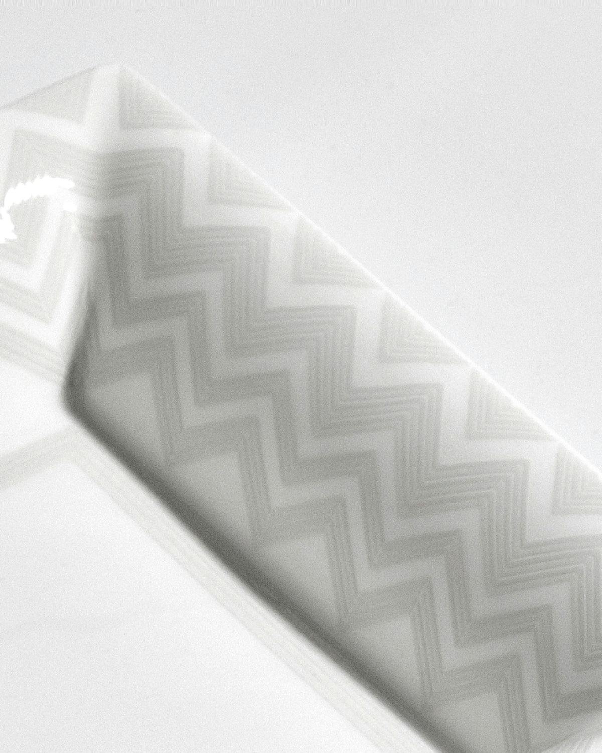Tray Zig Zag Rectangular Large In Luxury Box White 8.5