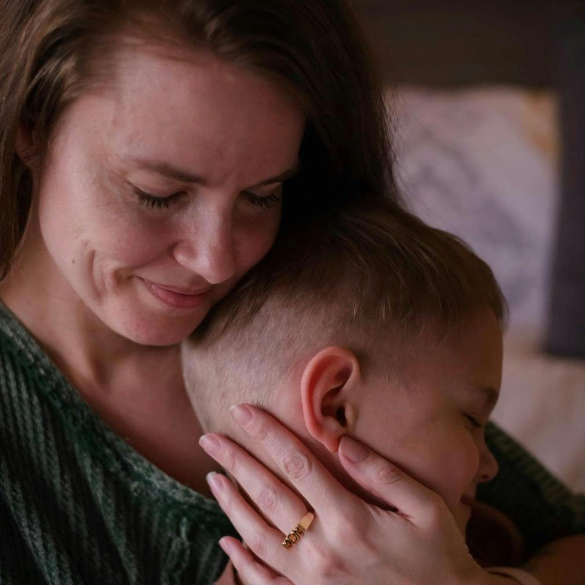 MOM RING