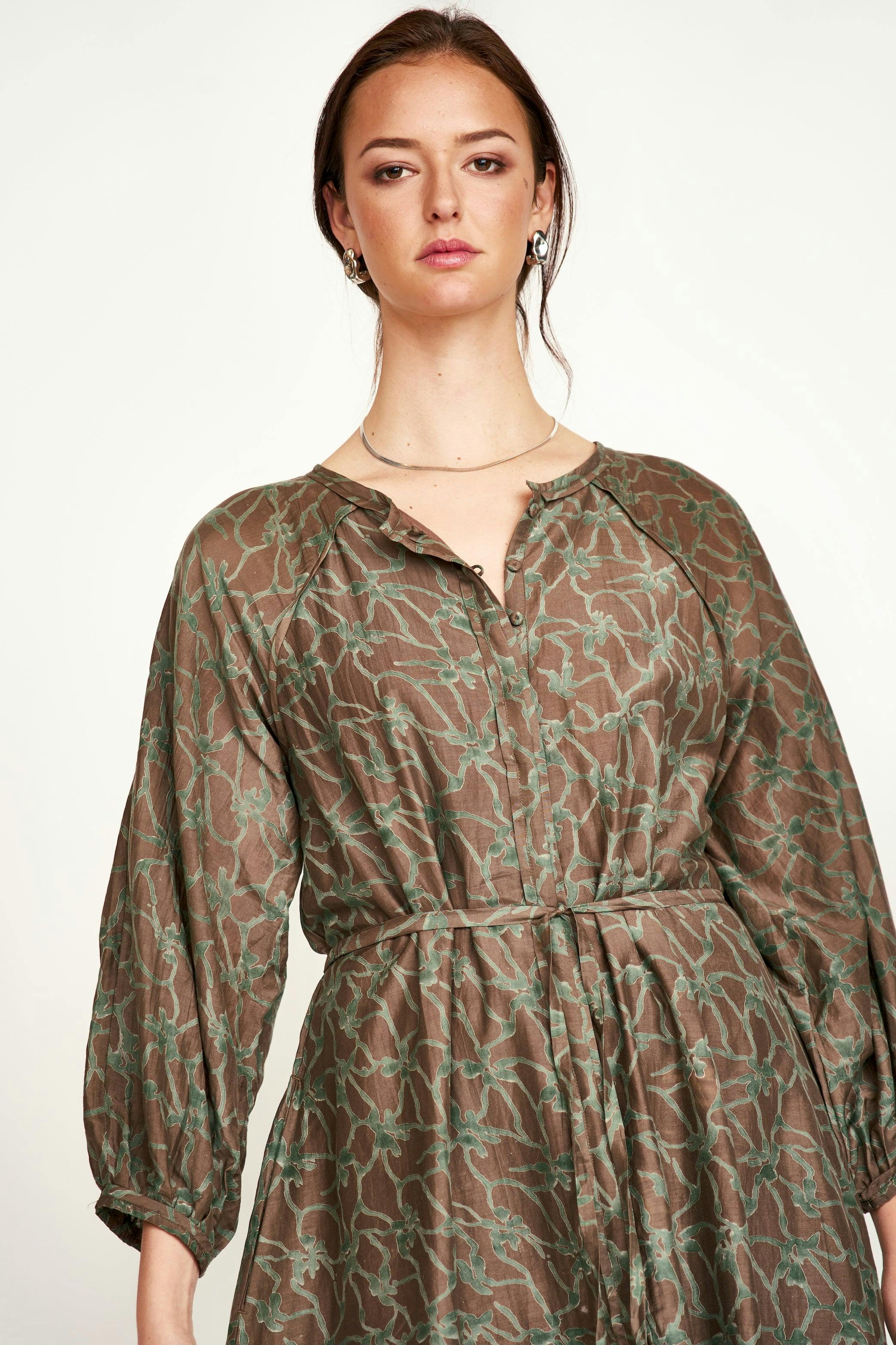 Somerset Dress in Molten Kudzu