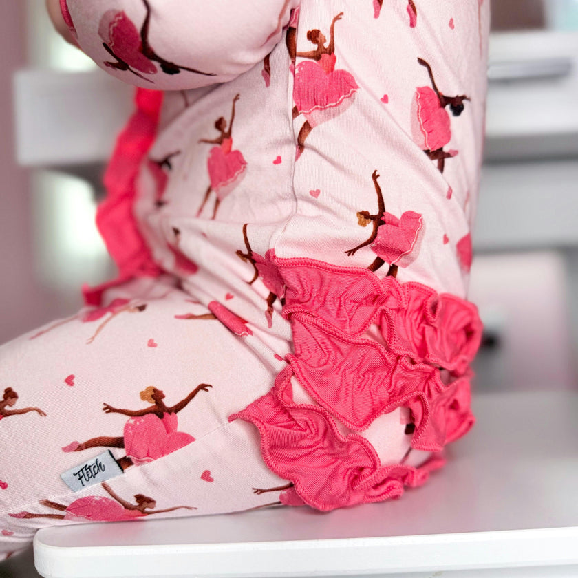 Love on Pointe Snoozer