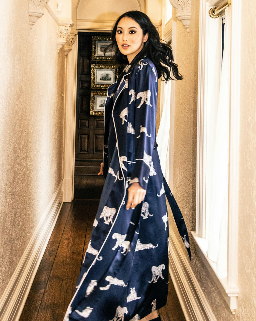 Women's Silk Long Robe in Panthère de Nuit