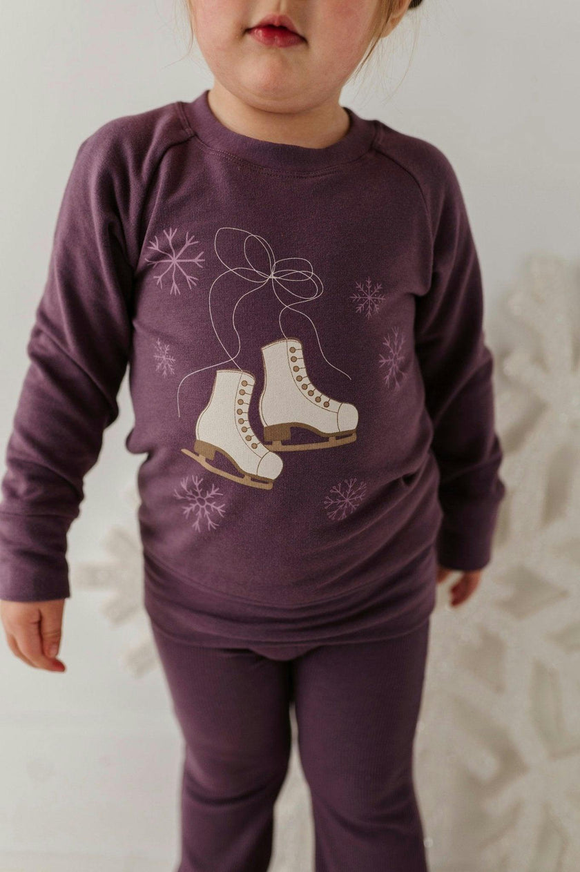 Girls Raglan Sweatshirt in Discover The Wild