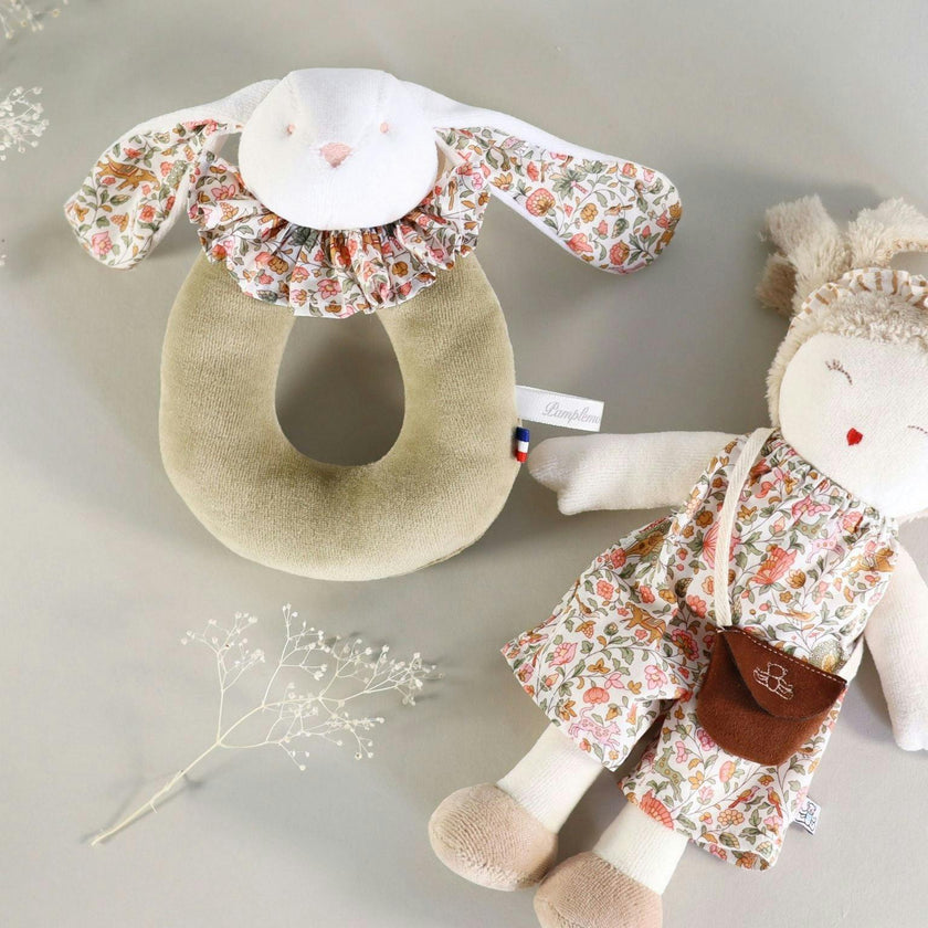 Rabbit Ring Rattle