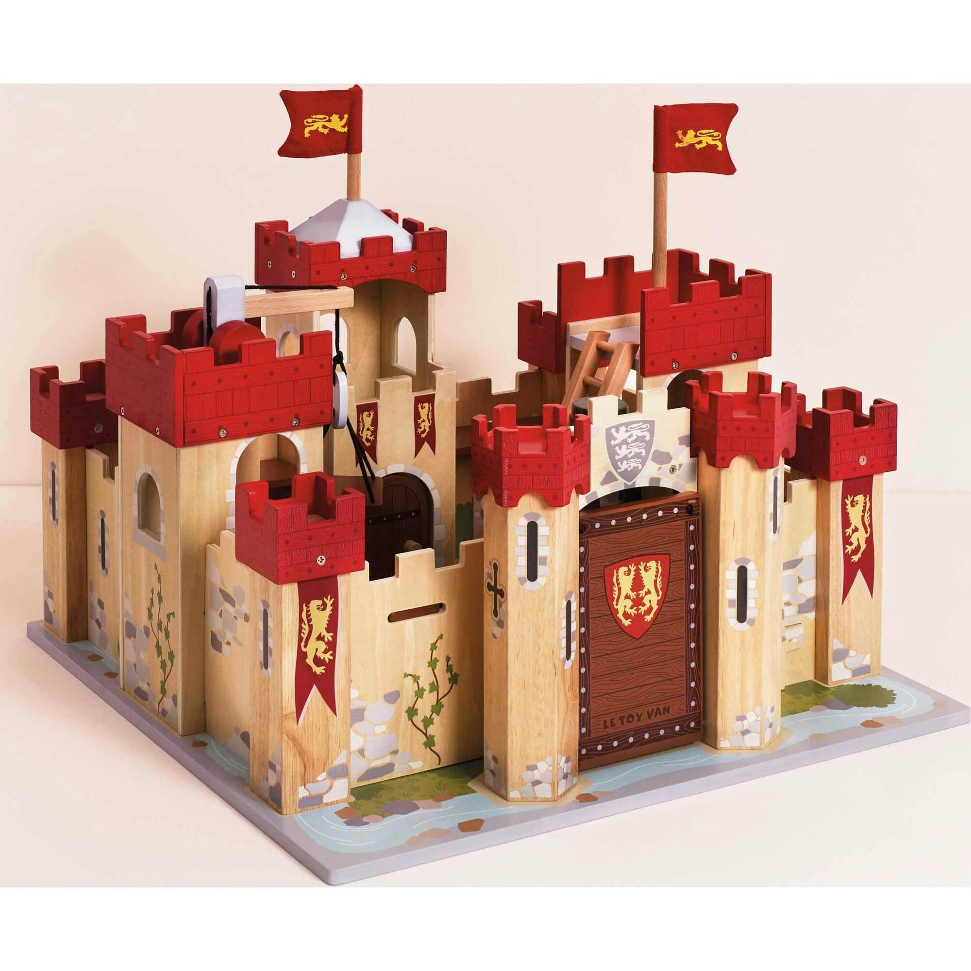 Lionheart Wooden Castle