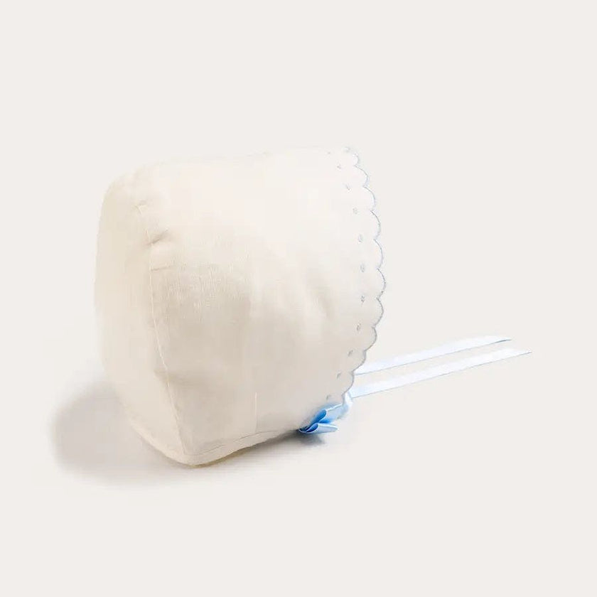 Scallop Edge Embroidered Bonnet in Blue (S-L)