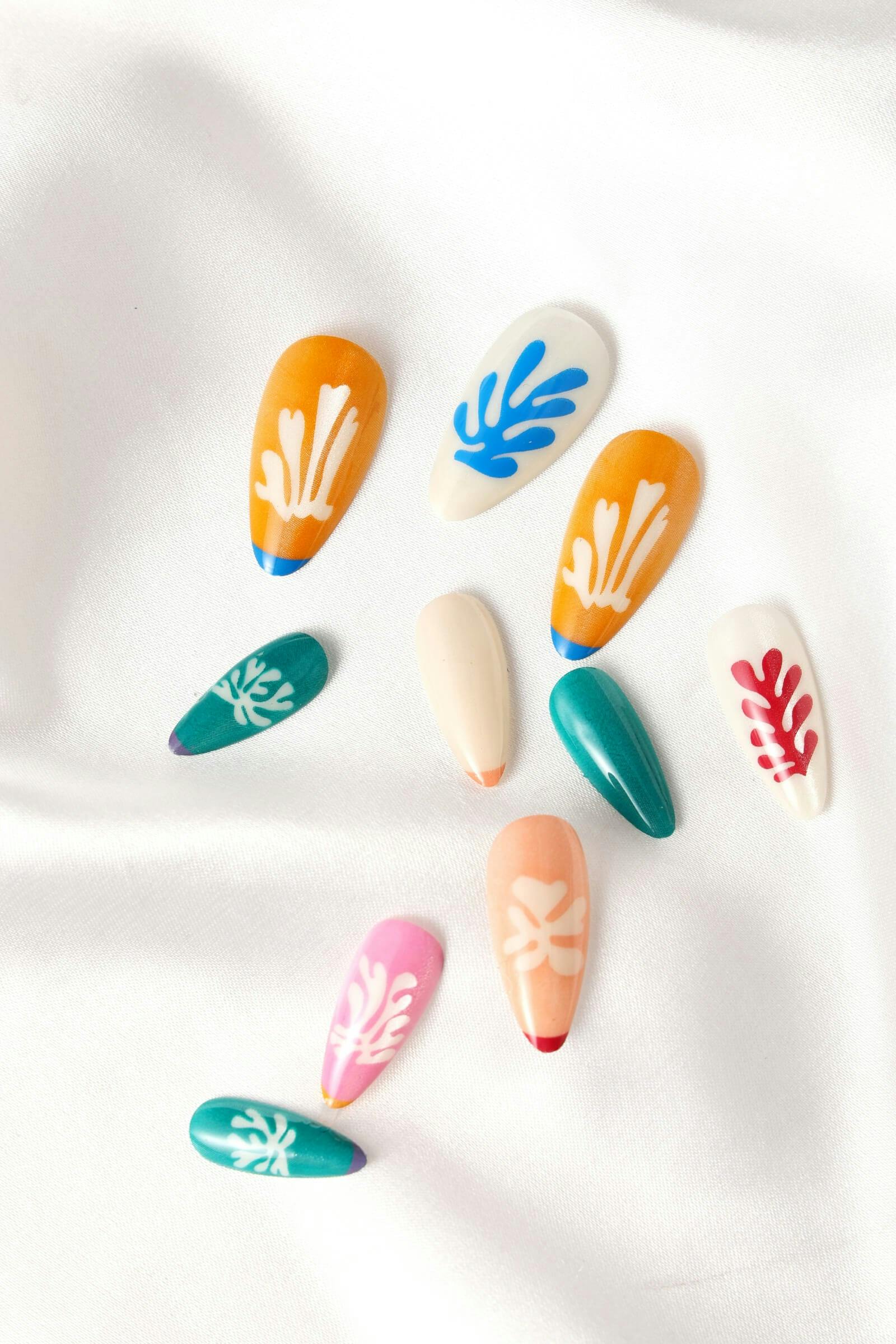 Henri Matisse Snow Flowers -  Almond Press-On Nails
