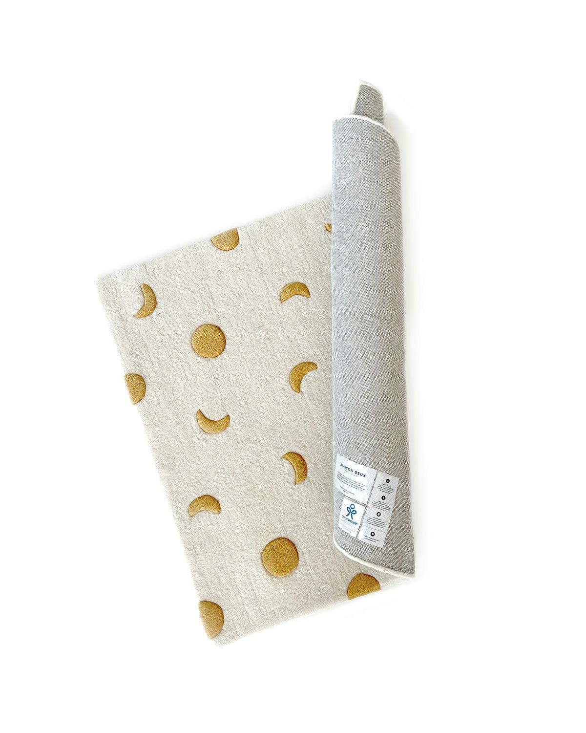 Moons Rug, Multi