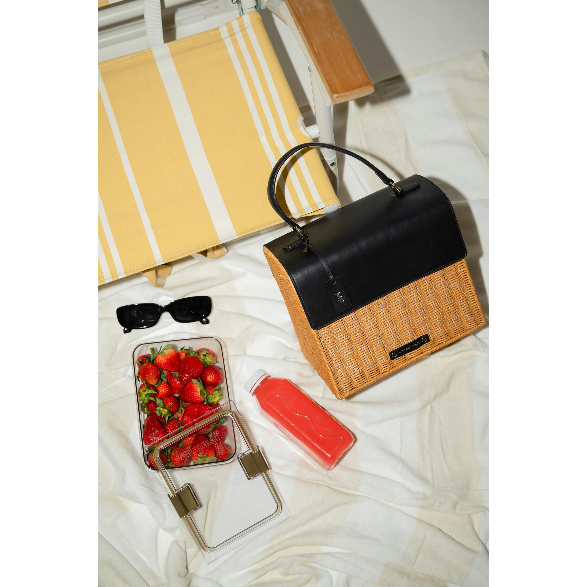 Medium Insulated Hand-Woven Wicker Lunchbox