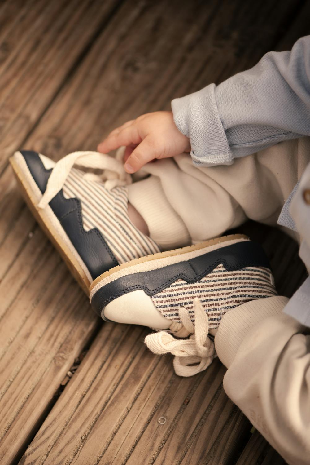 Pluksel Sneakers | Navy - Burgundy - Thin Striped
