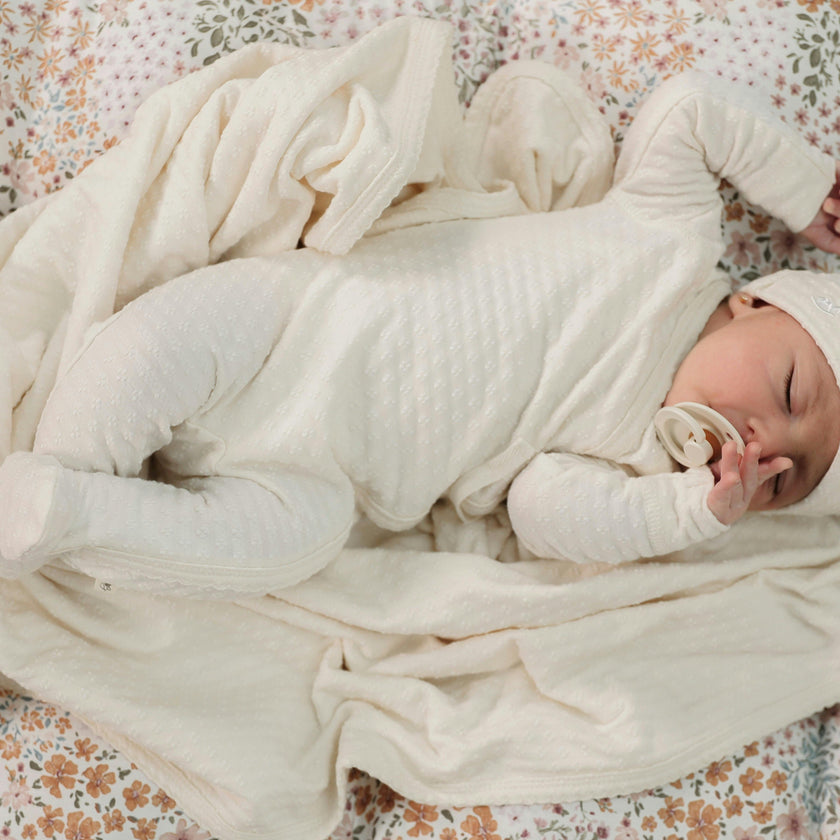 Embossed Diamond Blanket Pink