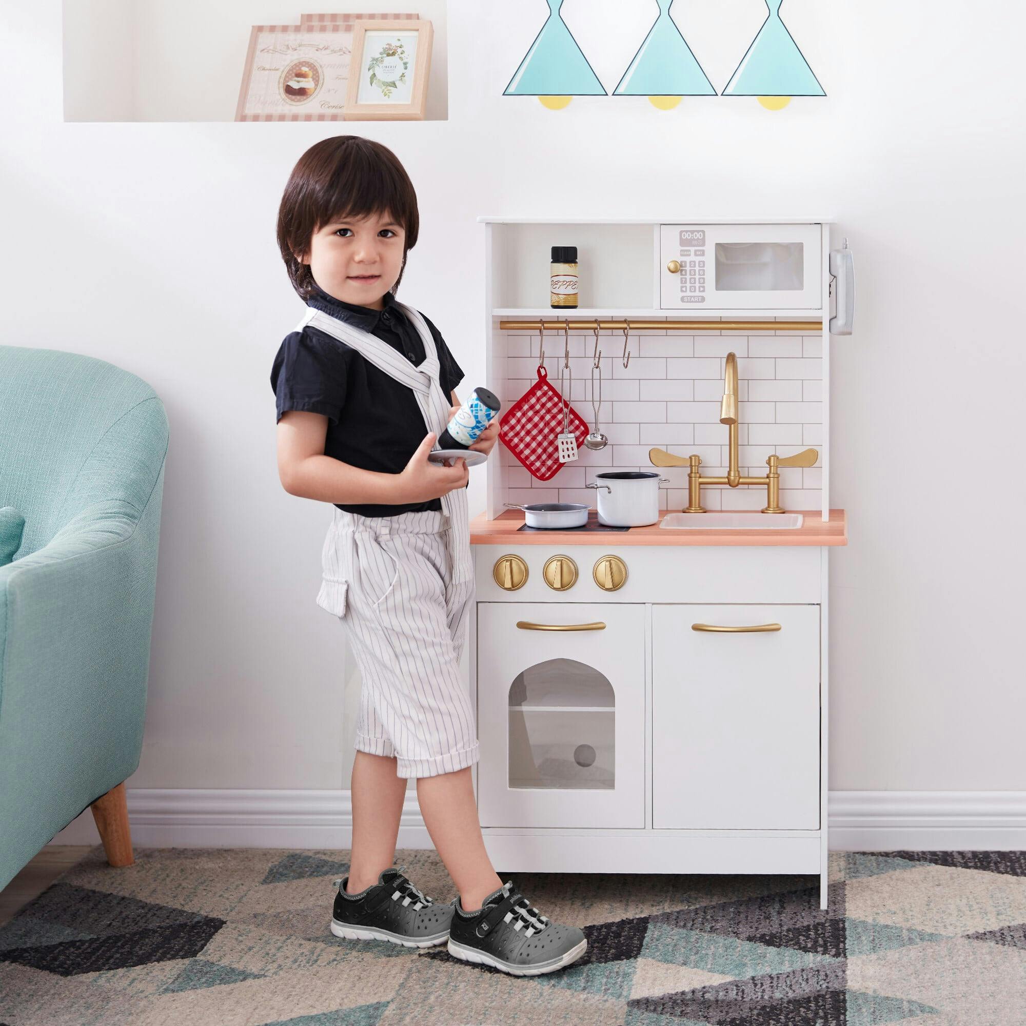 Teamson Kids Little Chef Boston Wooden Play Kitchen