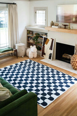 Black and White Wavy Rug