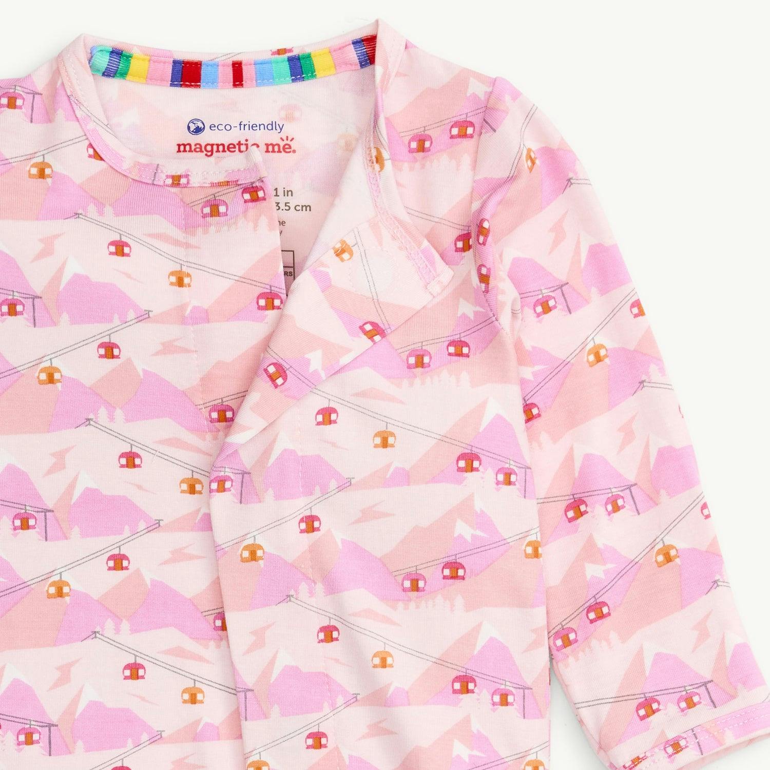 Magnetic Footie PINK APRES CHIC