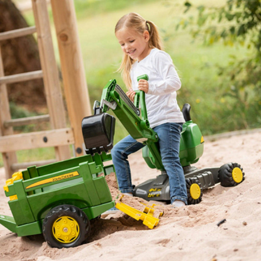 John Deere Farm Trailer