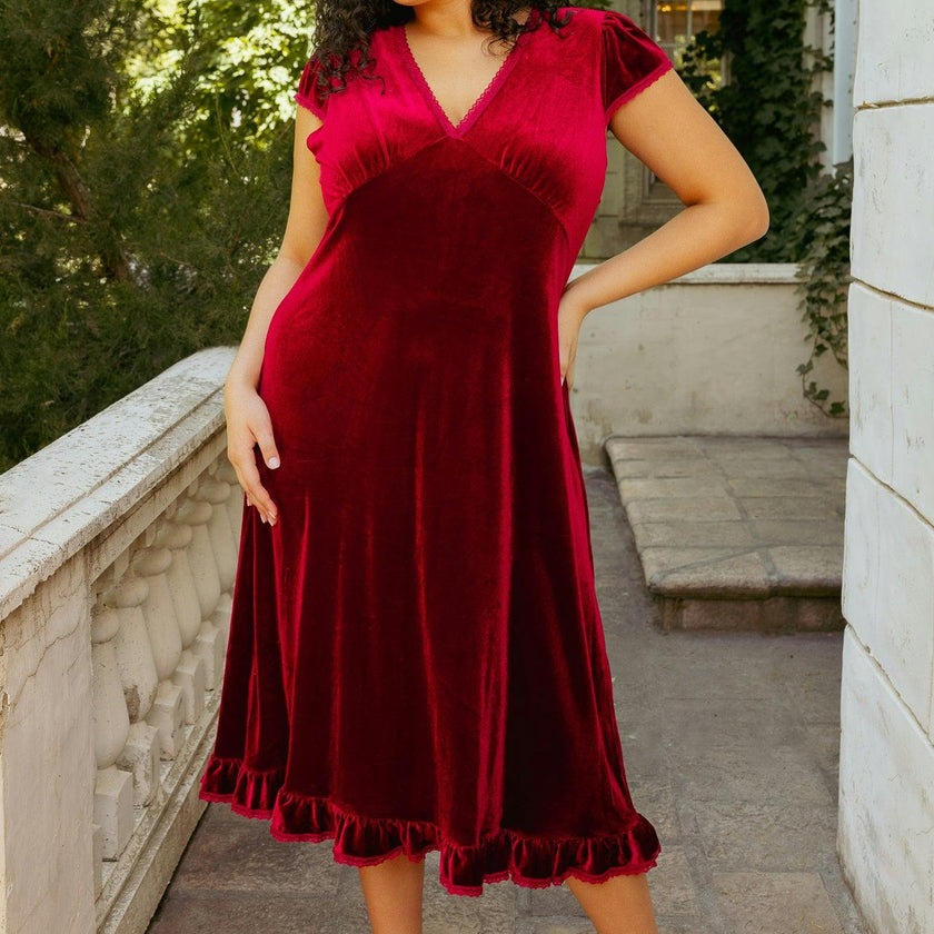 Livia Dress in Burgundy Velvet