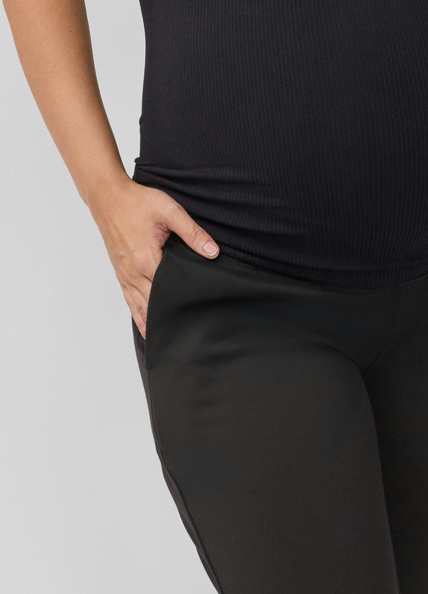Slim Leg Ponte Maternity Ankle Pant