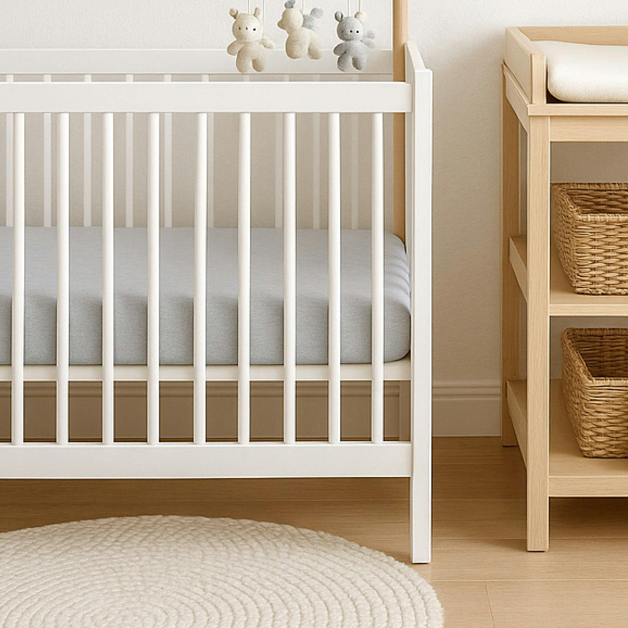 FRANKIE Fitted Crib Sheet