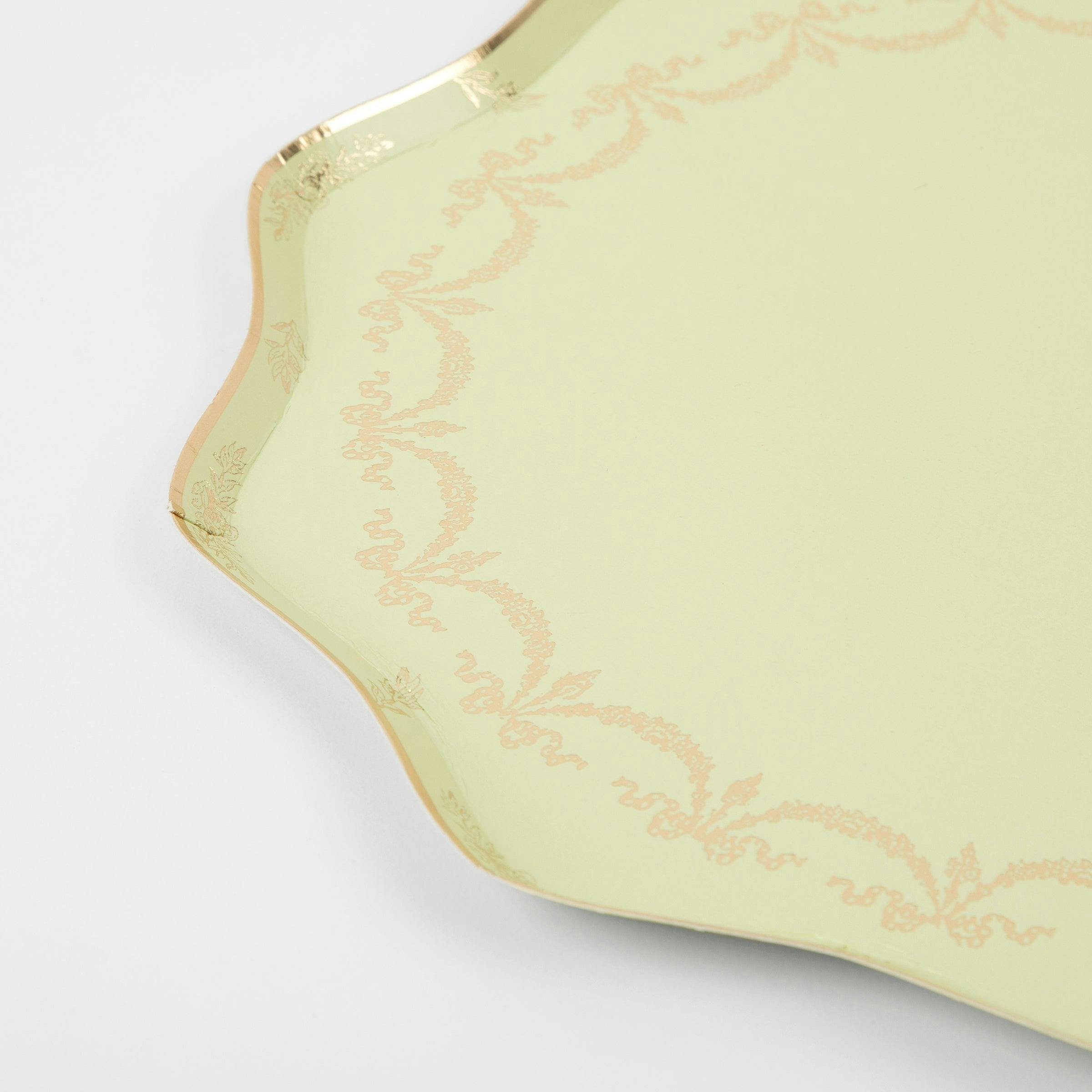Meri Meri x Ladurée Paris Dinner Plates