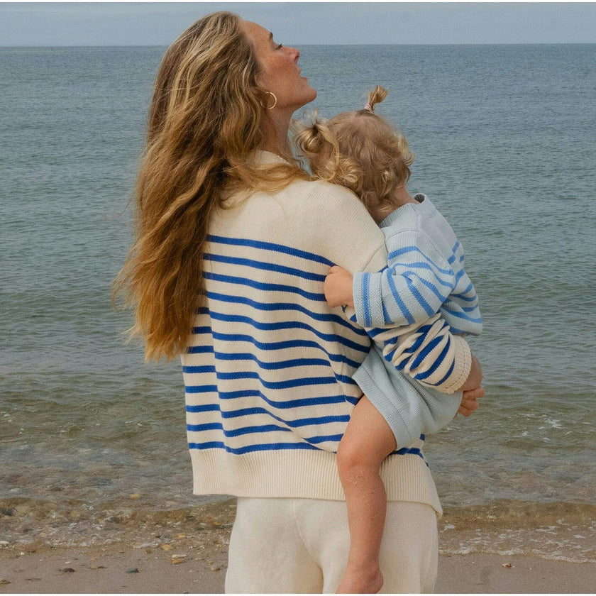 Unisex Light Blue Knit Short