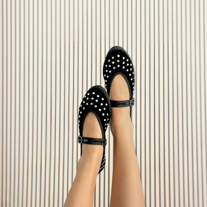 Mae Black
