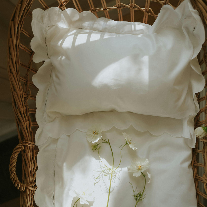Scalloped Starlight, White