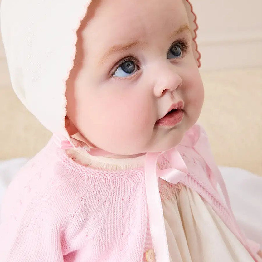Scallop Edge Embroidered Bonnet in Pink (XS-M)
