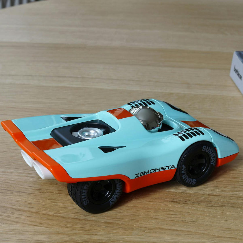 Car ZEMONSTA