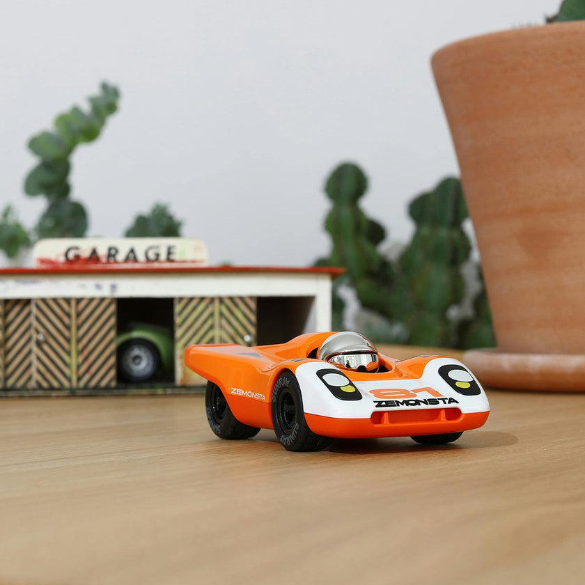 Car ZEMONSTA