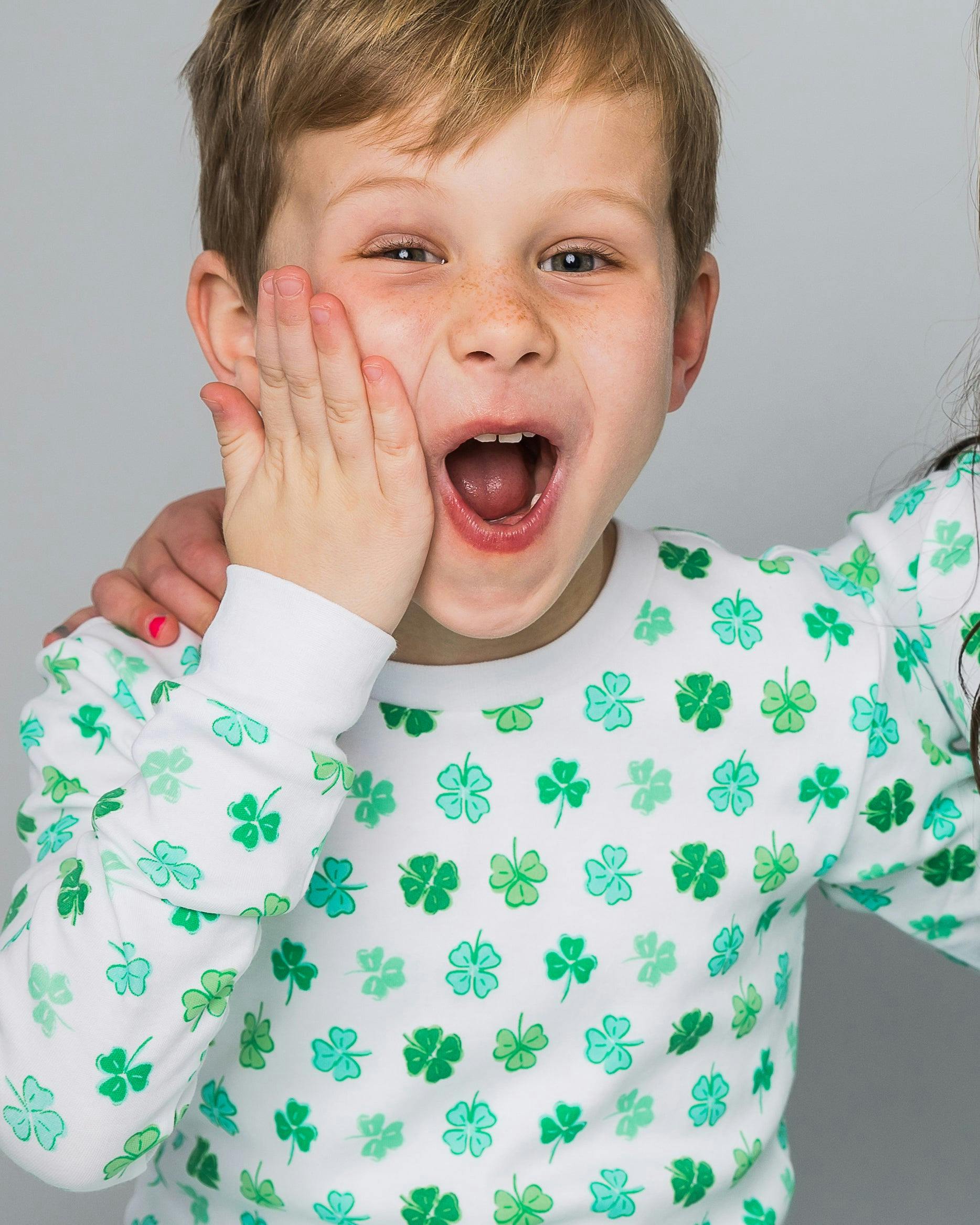 The Organic Long Sleeve Pajama Set [Shamrocks]