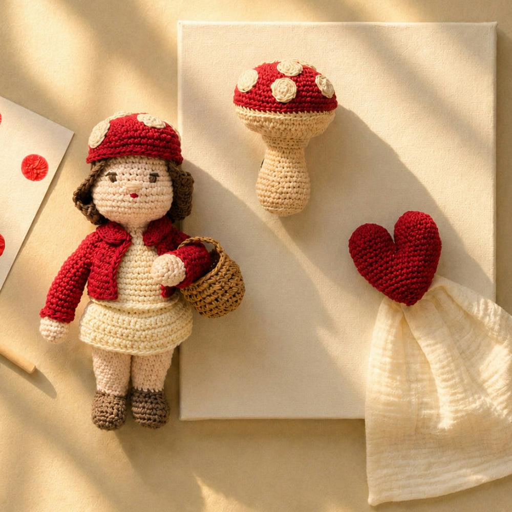 Walk in the Forest Gift Box 🌳🐿🍁 100% organic cotton rattle, lovey and doll
