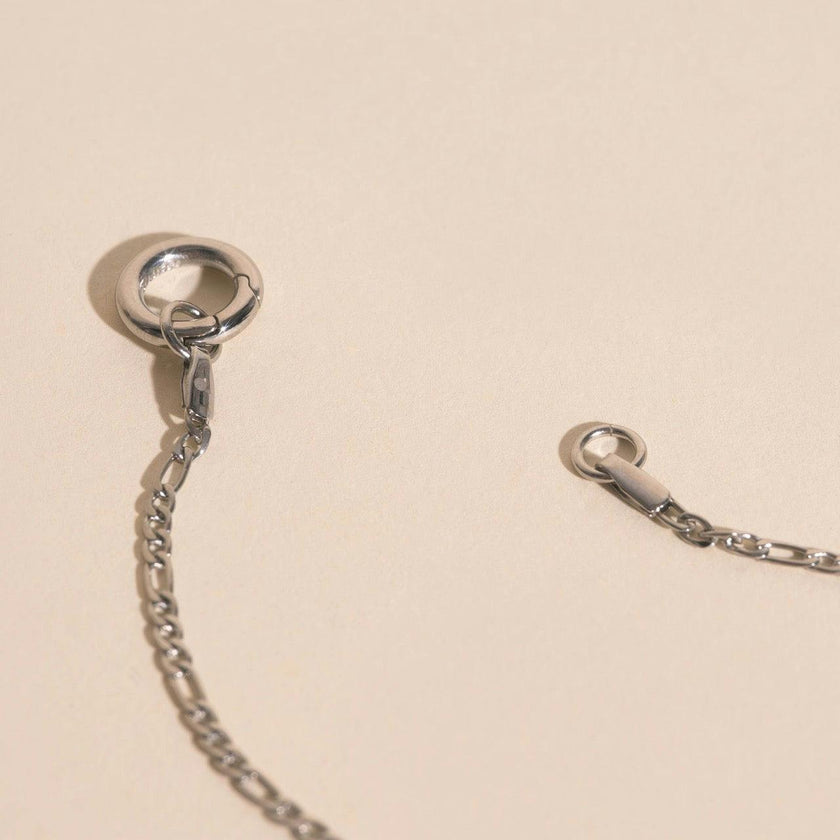 Dainty Figaro Necklace